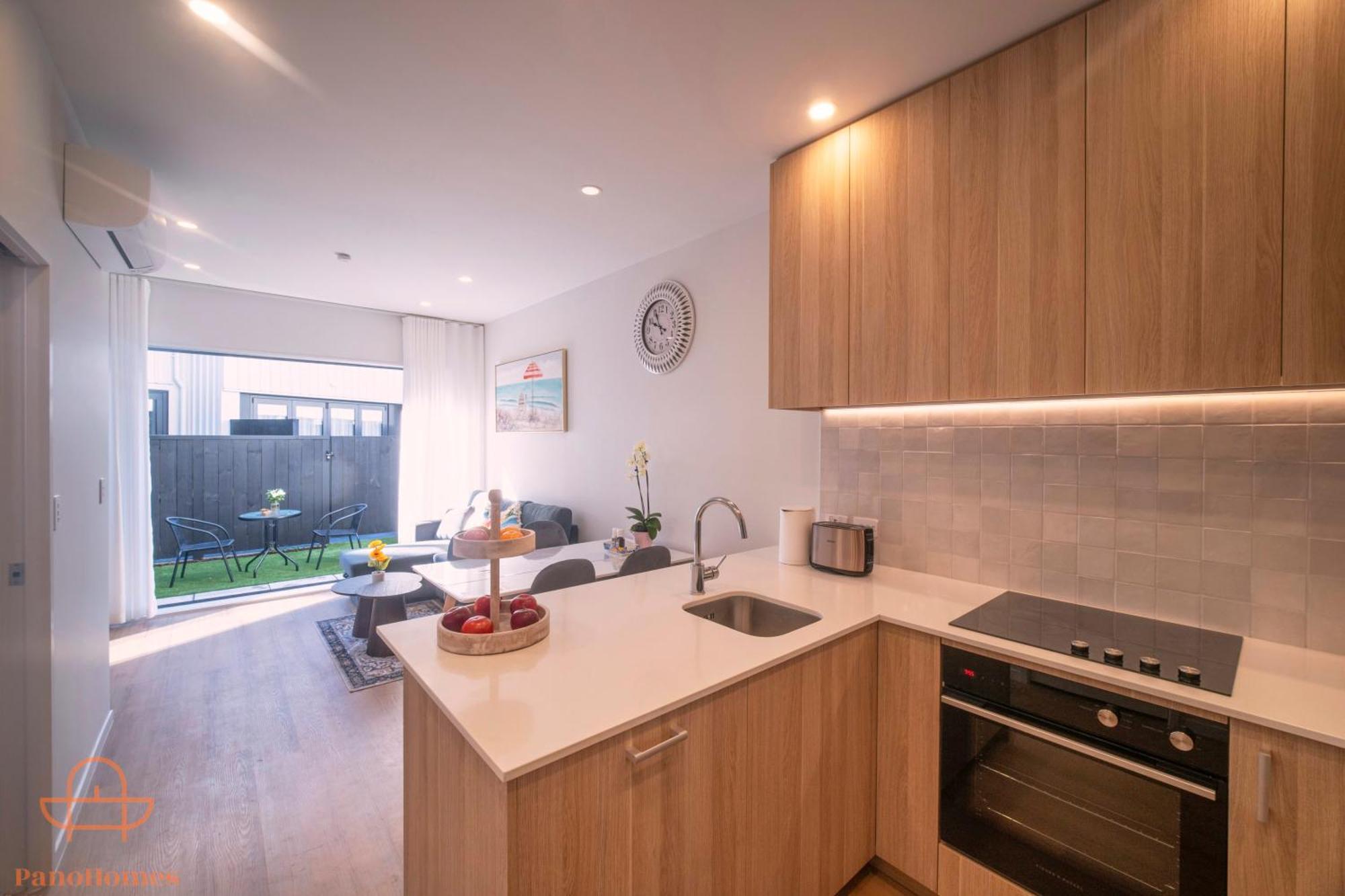Modern Townhouse Close To City With Full Kitchen - Ellerslie Auckland Exteriör bild